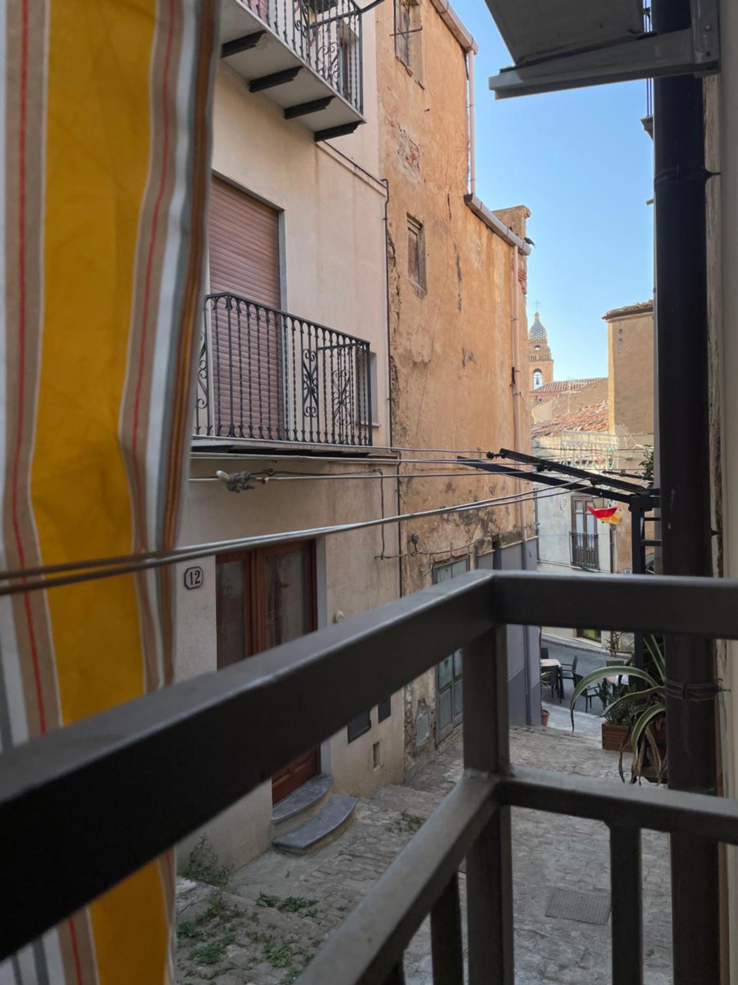 Appartement La Casa Nel Cortile à Castelbuono  Extérieur photo