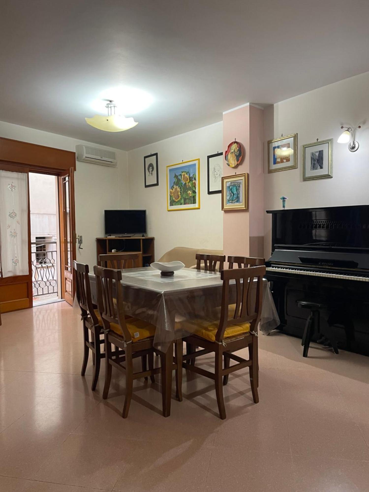 Appartement La Casa Nel Cortile à Castelbuono  Extérieur photo