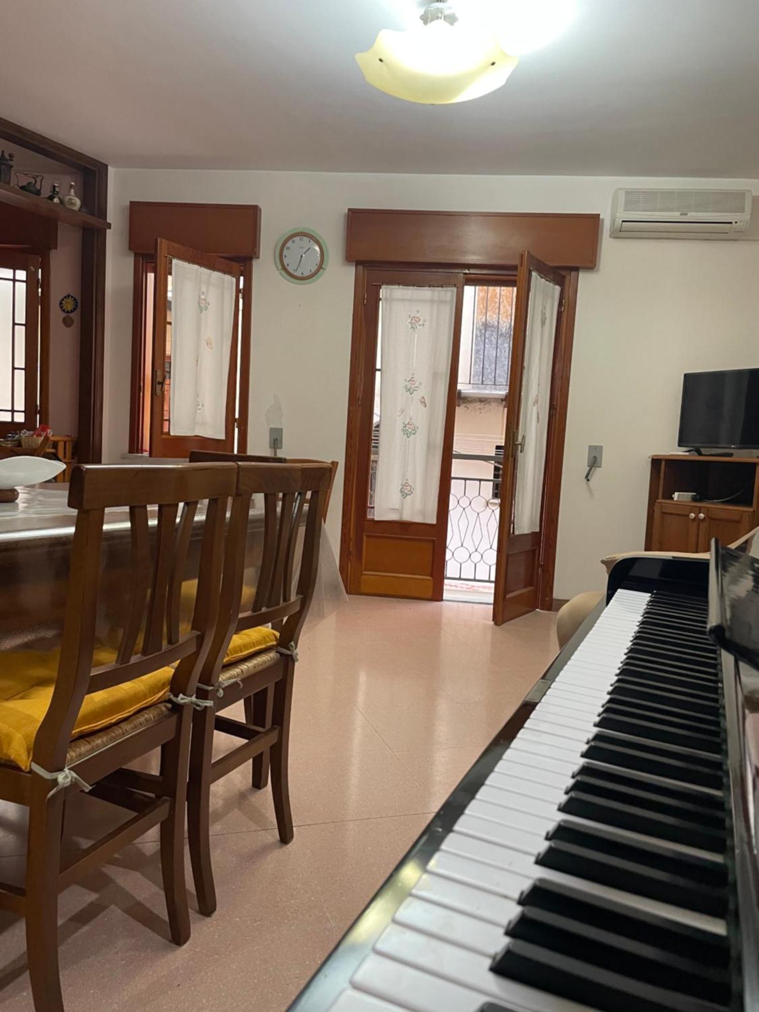 Appartement La Casa Nel Cortile à Castelbuono  Extérieur photo