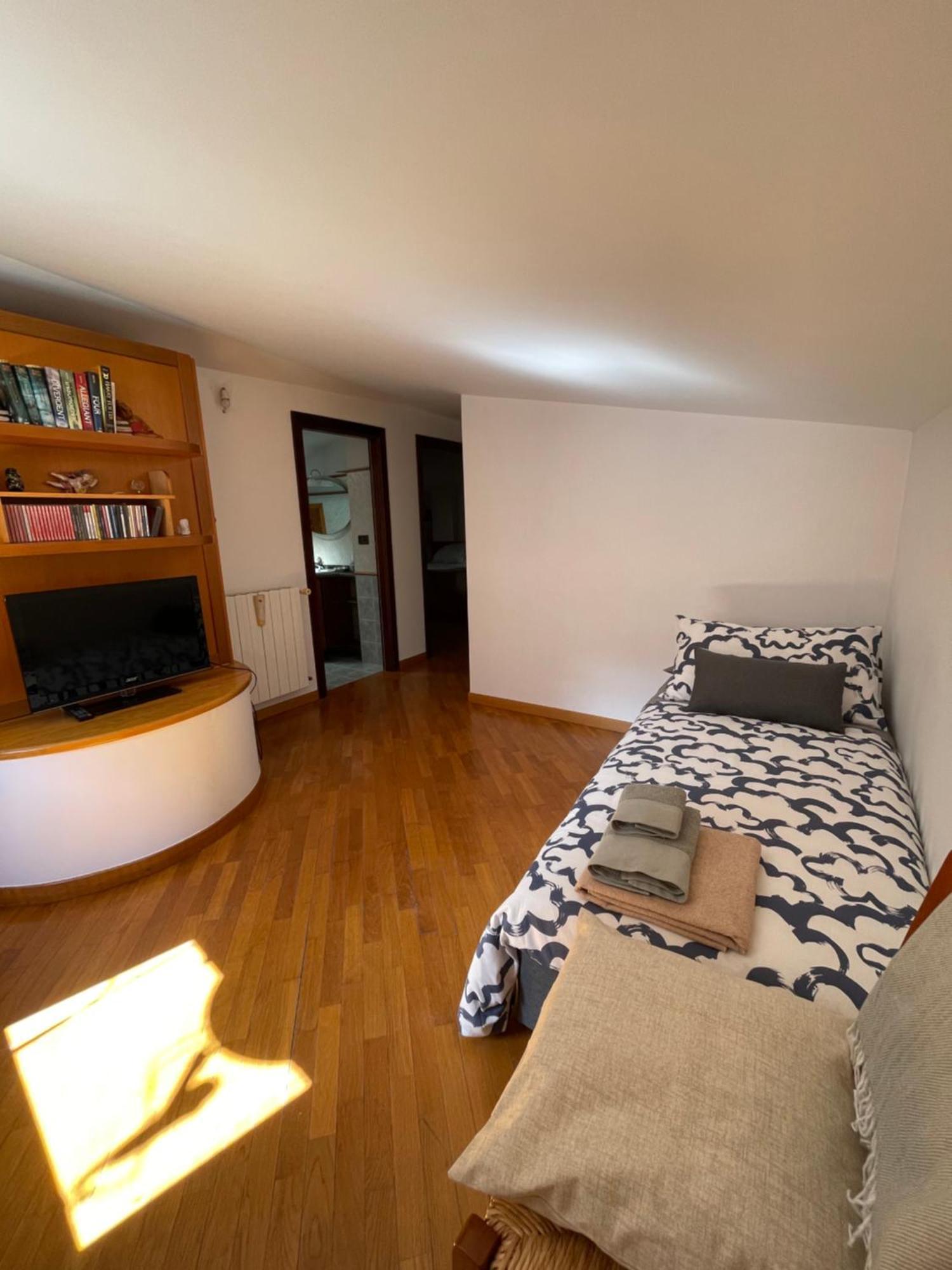 Appartement La Casa Nel Cortile à Castelbuono  Extérieur photo