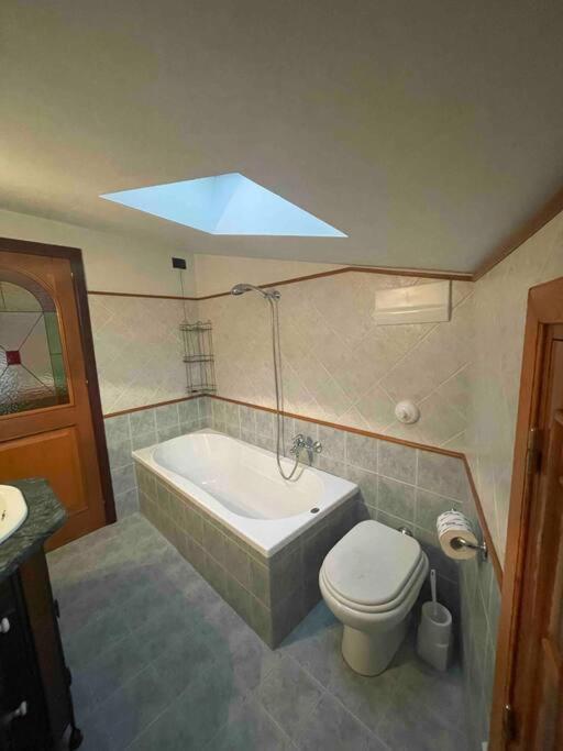 Appartement La Casa Nel Cortile à Castelbuono  Extérieur photo